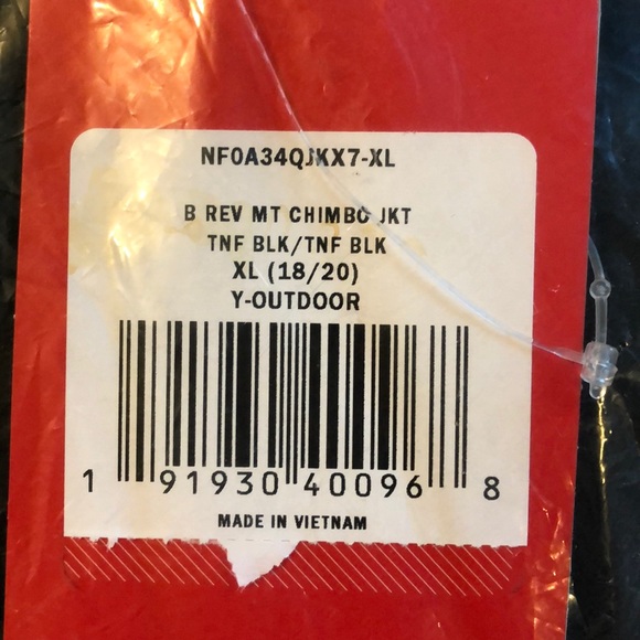 NORTH FACE BOYS' REVERSIBLE JACKET - Picture 4 of 4